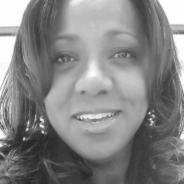 Dee Evans, Executive Assistant